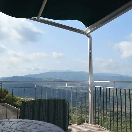 Casa Toti Ogliastro Cilento أولياسترو تشيلنتو